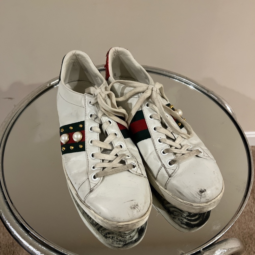 Guccis Sneakers (Authentic)